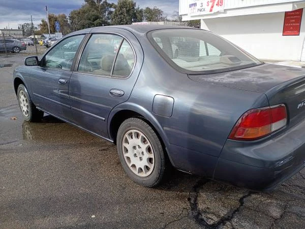 1997 Nissan Maxima 3rd Gen - Image 2 of 6