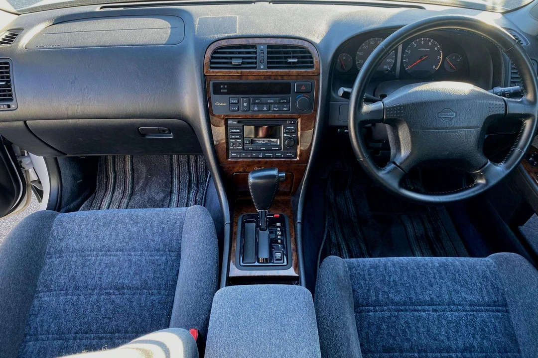 1997 Nissan Cedric 9th Gen - Image 30 of 31
