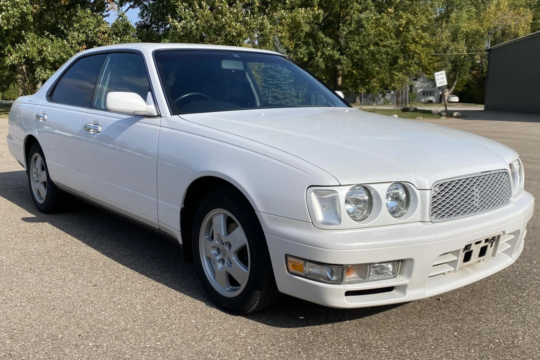 1997 Nissan Cedric 9th Gen - Image 8 of 31