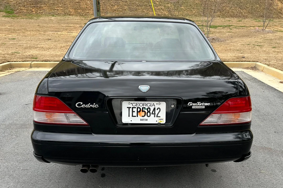 1997 Nissan Cedric 9th Gen - Image 5 of 31