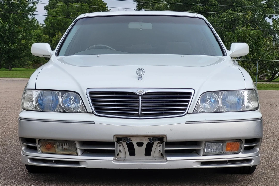 1997 Nissan Cima 3rd Gen - Image 2 of 31