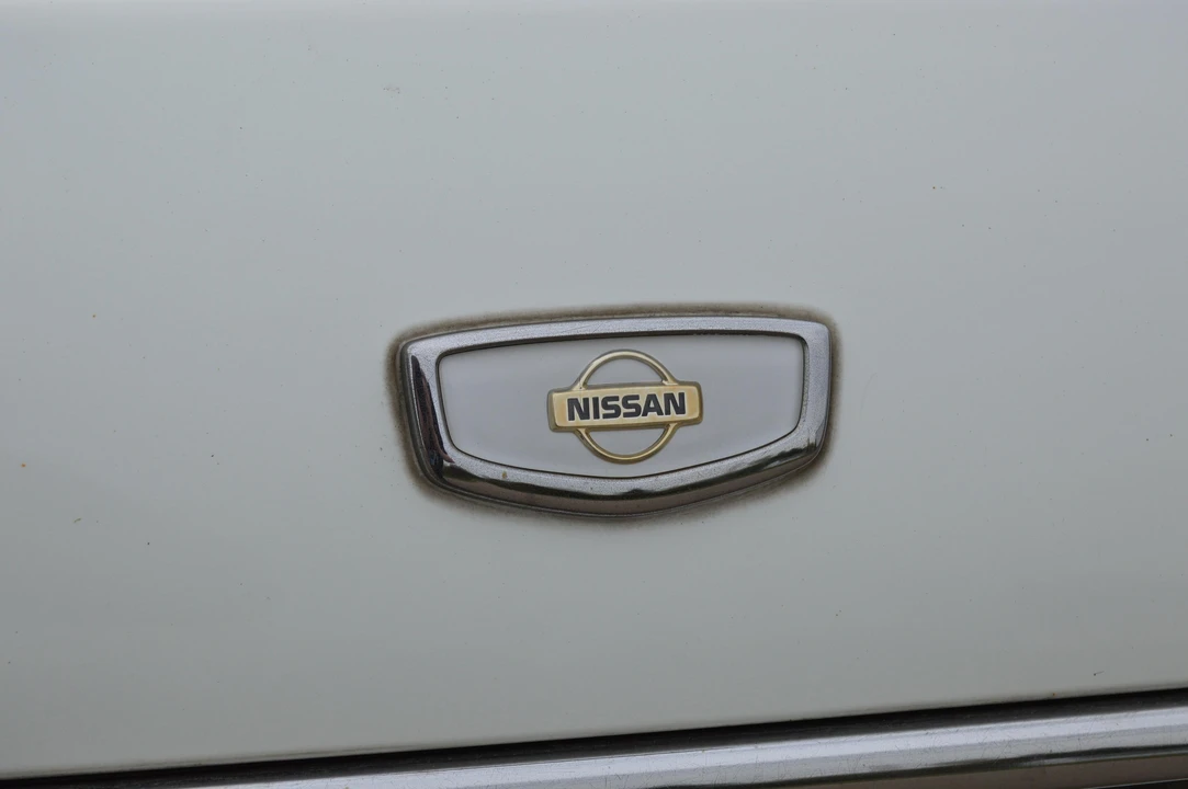 1997 Nissan Cima 3rd Gen - Image 27 of 31