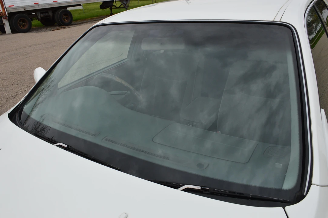 1997 Nissan Cima 3rd Gen - Image 17 of 31