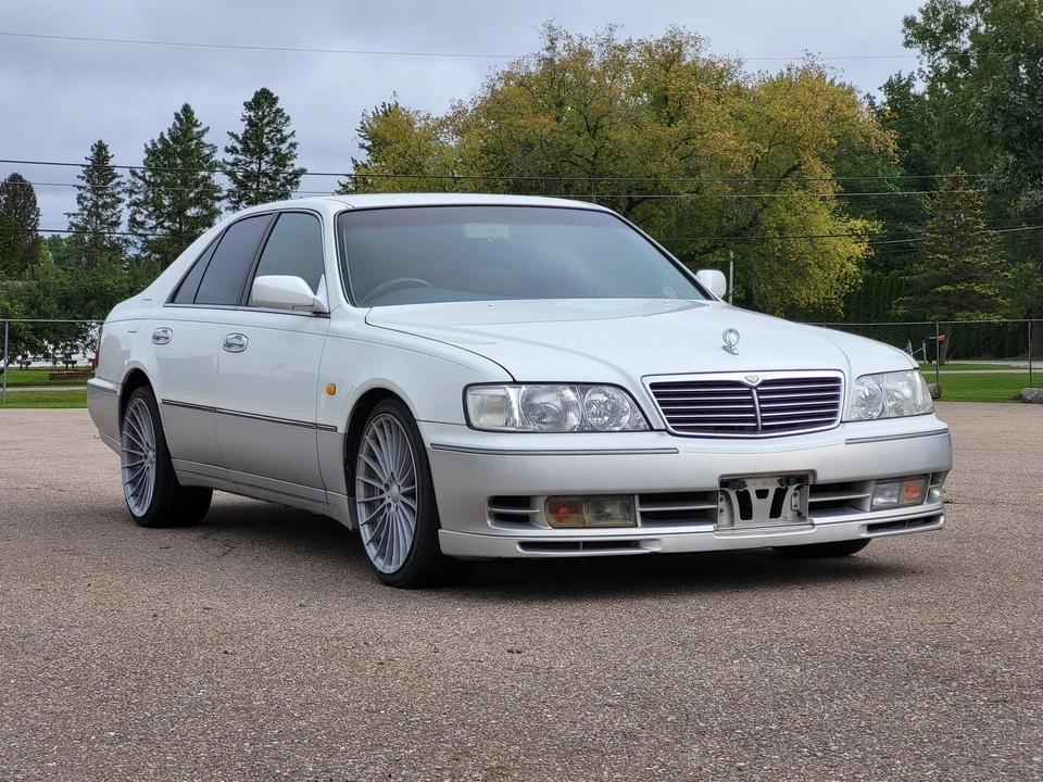 1997 Nissan Cima 3rd Gen - Image 8 of 31