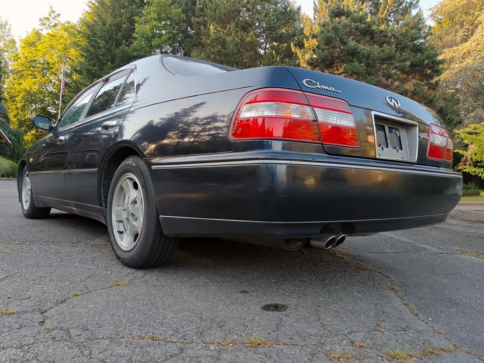 1997 Nissan Cima 3rd Gen - Image 15 of 31