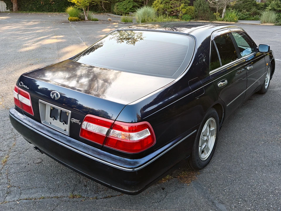 1997 Nissan Cima 3rd Gen - Image 18 of 31