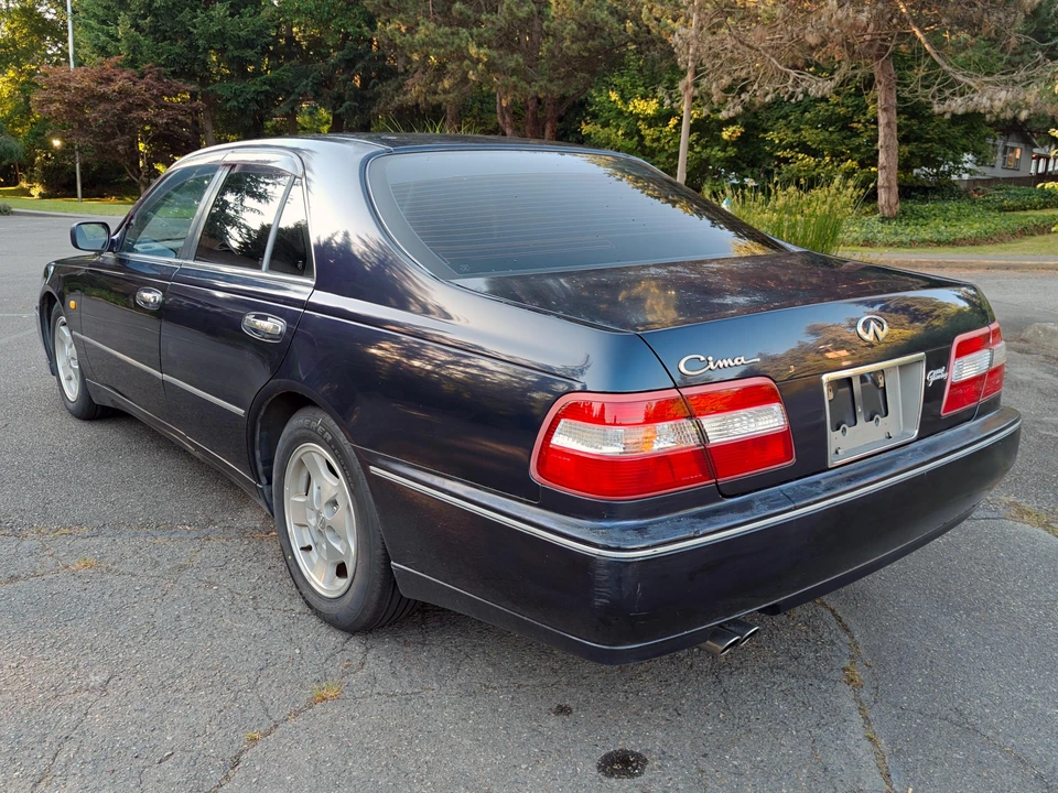 1997 Nissan Cima 3rd Gen - Image 14 of 31