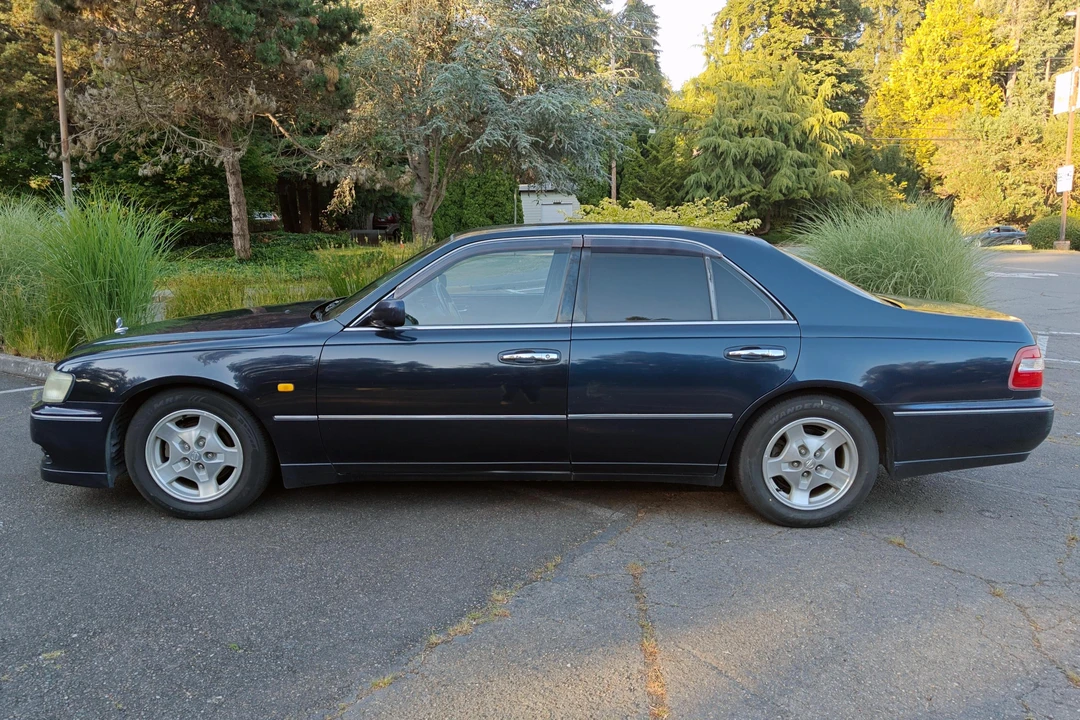 1997 Nissan Cima 3rd Gen - Image 3 of 31
