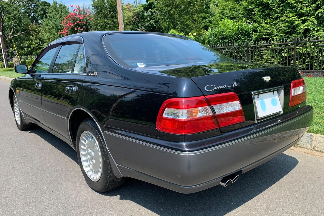 1997 Nissan Cima 4th Gen - Image 4 of 31