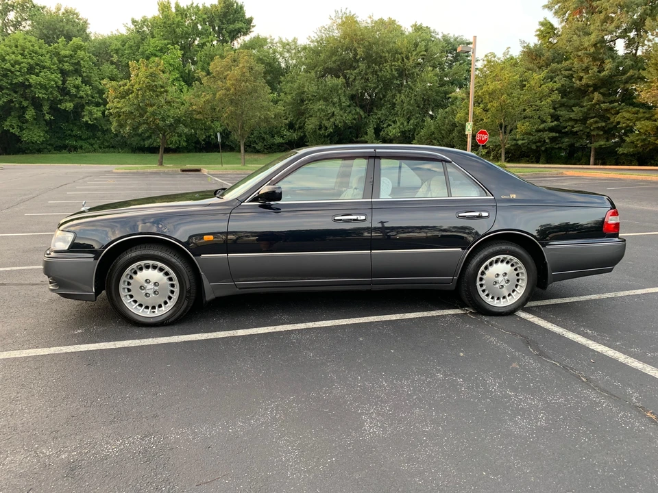 1997 Nissan Cima 4th Gen - Image 24 of 31