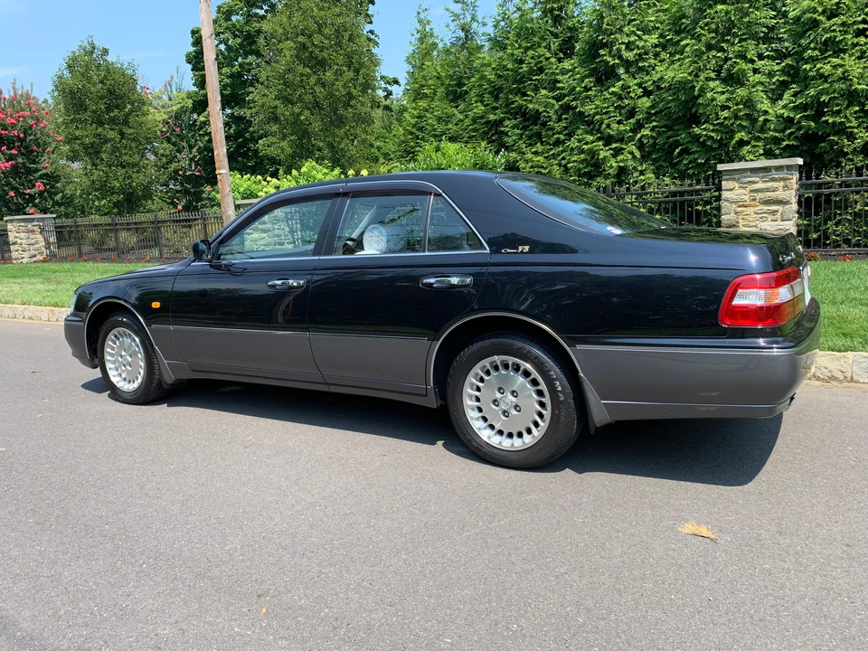 1997 Nissan Cima 4th Gen - Image 10 of 31