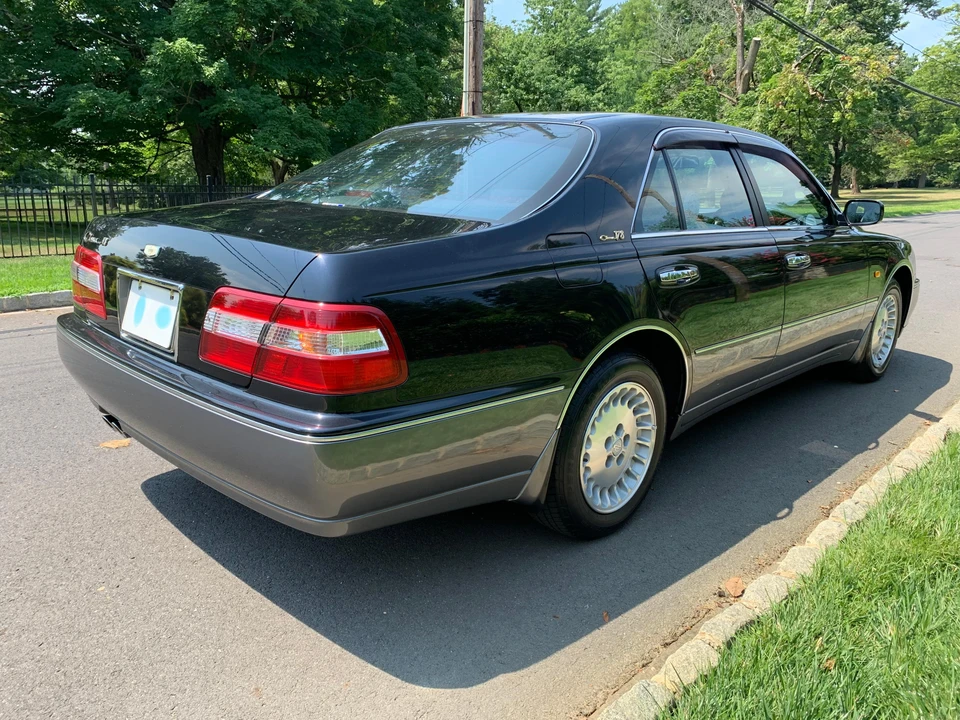 1997 Nissan Cima 4th Gen - Image 14 of 31