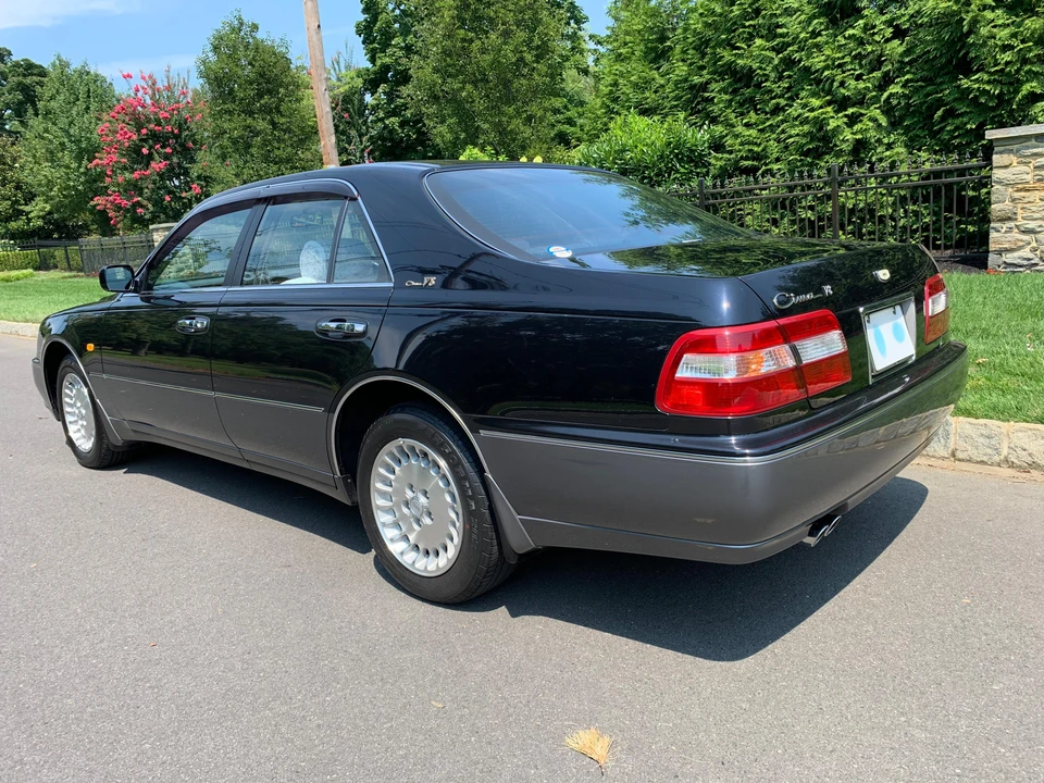 1997 Nissan Cima 4th Gen - Image 11 of 31