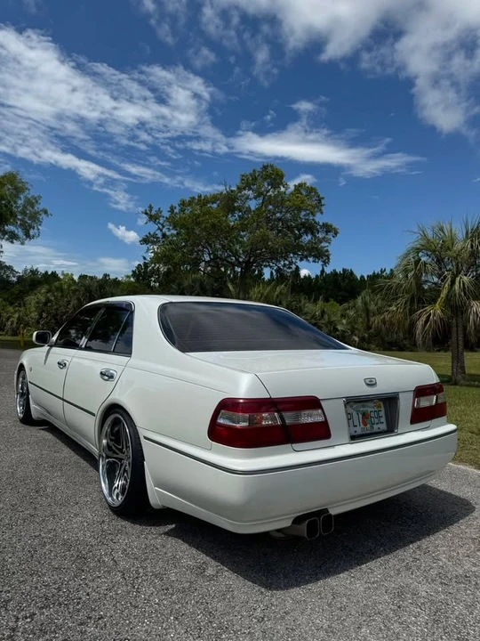 1997 Nissan Cima 3rd Gen - Image 8 of 20