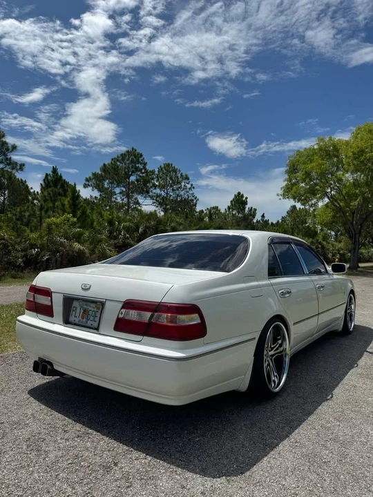 1997 Nissan Cima 3rd Gen - Image 7 of 20