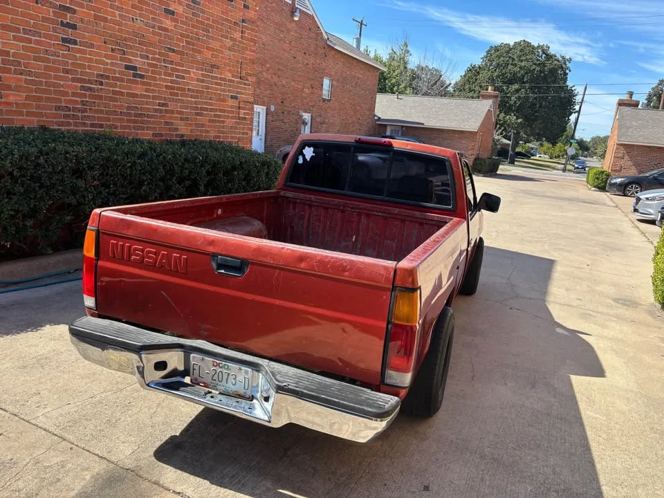 1997 Nissan Frontier 1st Gen - Image 3 of 8