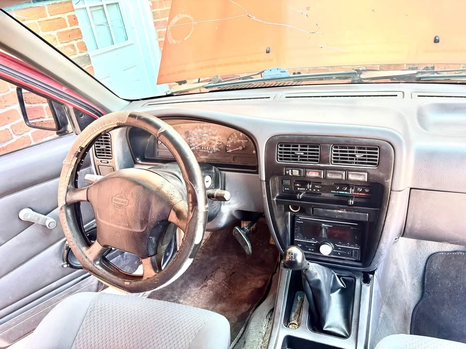 1997 Nissan Frontier 1st Gen - Image 5 of 8