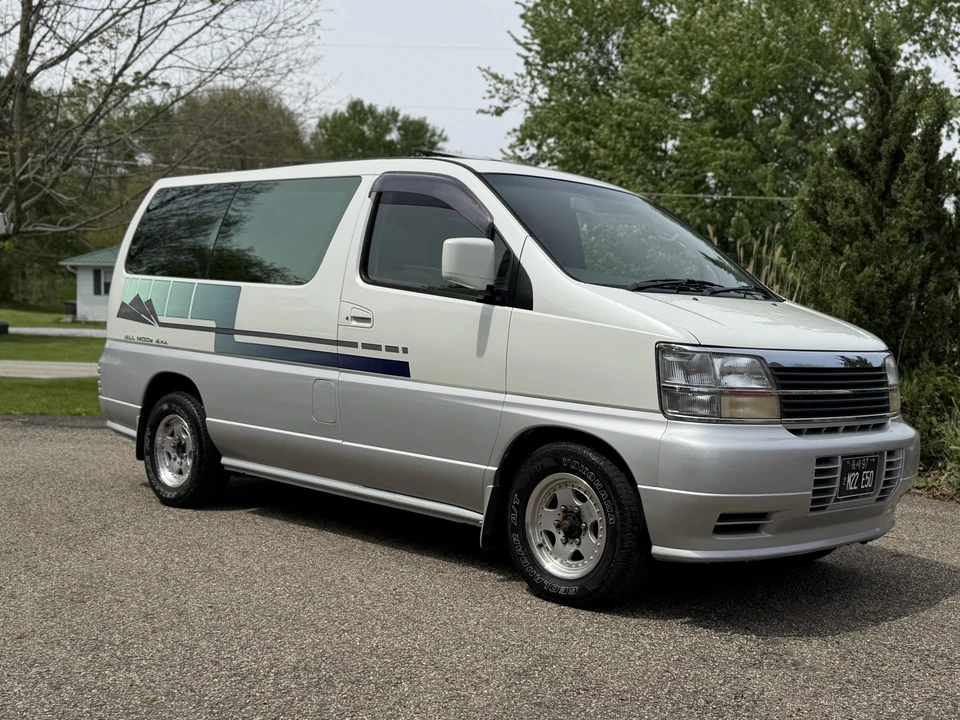 1997 Nissan Elgrand 1st Gen - Image 19 of 31