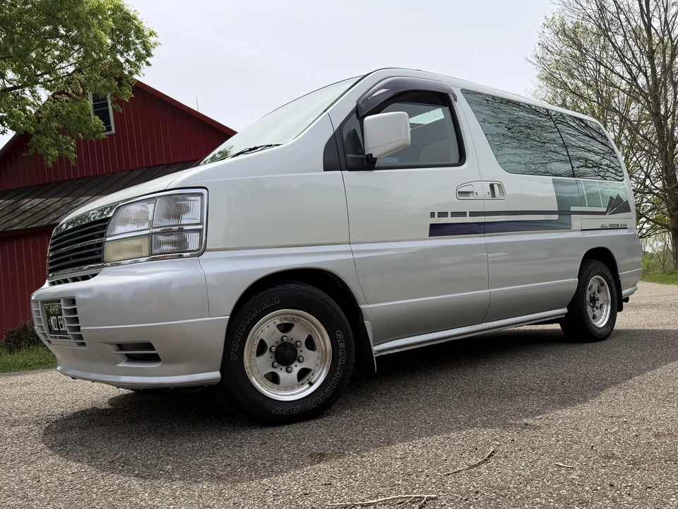 1997 Nissan Elgrand 1st Gen - Image 23 of 31