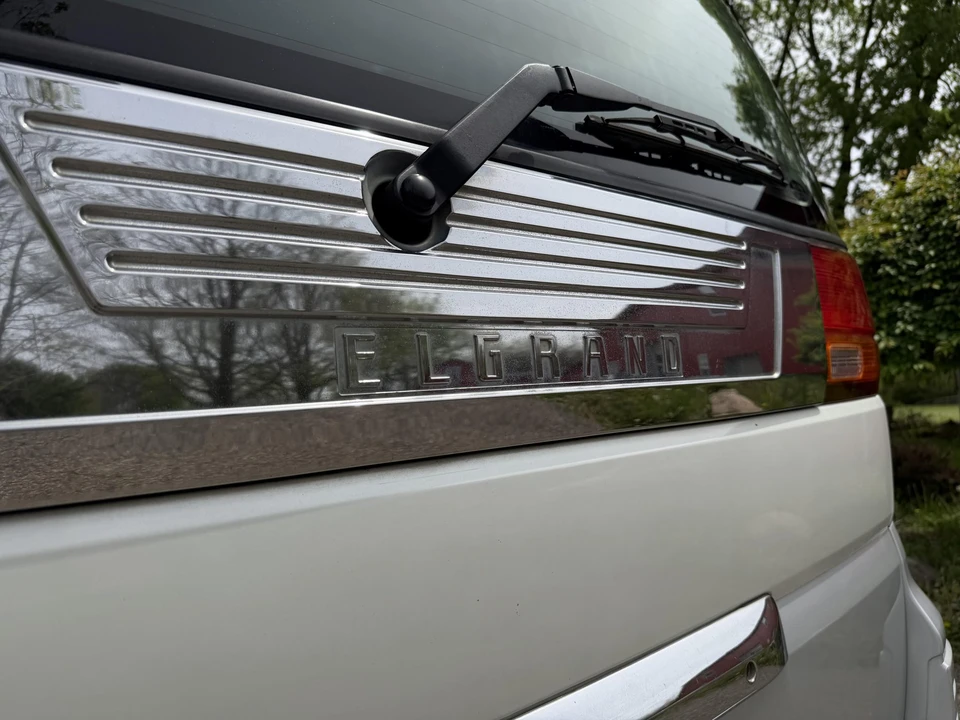 1997 Nissan Elgrand 1st Gen - Image 30 of 31