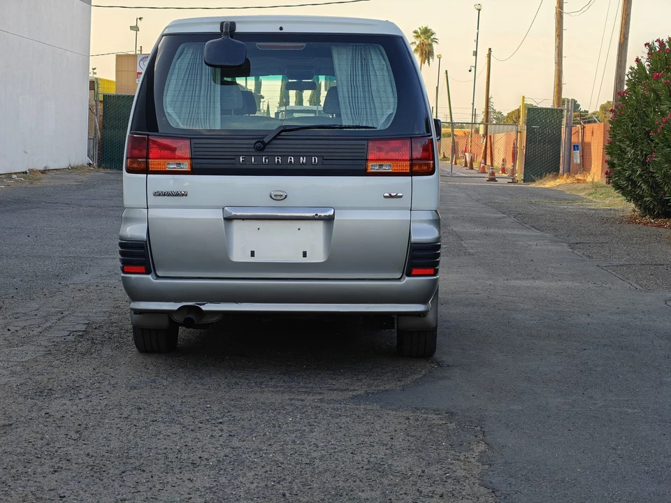 1997 Nissan Elgrand 1st Gen - Image 26 of 31