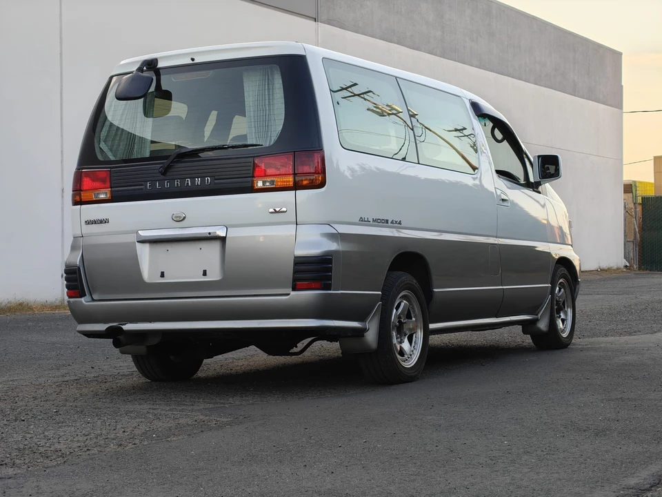 1997 Nissan Elgrand 1st Gen - Image 22 of 31