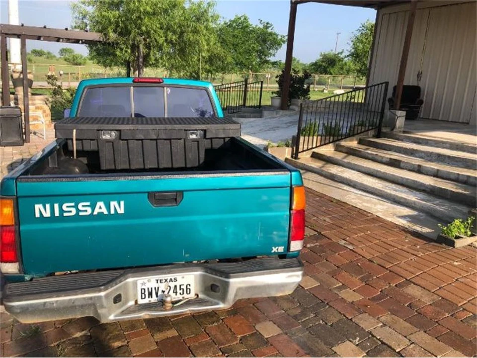 1997 Nissan Frontier 1st Gen - Image 5 of 11