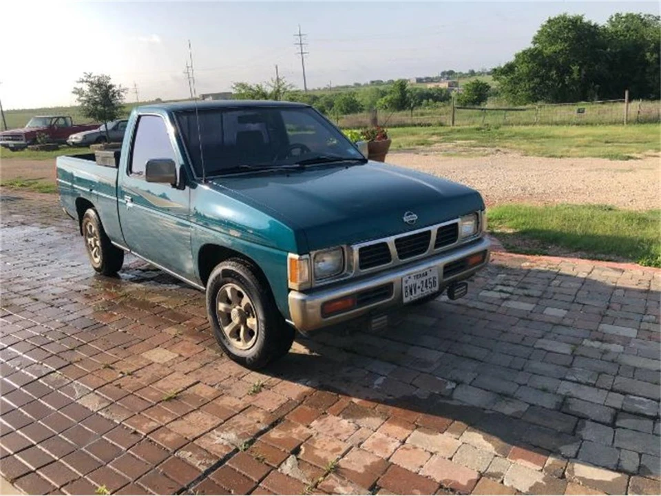 1997 Nissan Frontier 1st Gen - Image 9 of 11