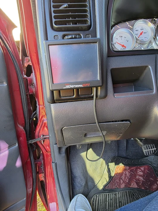 1997 Nissan Frontier 1st Gen - Image 13 of 27