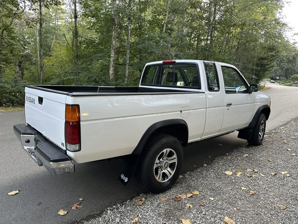 1997 Nissan Frontier 1st Gen - Image 6 of 31