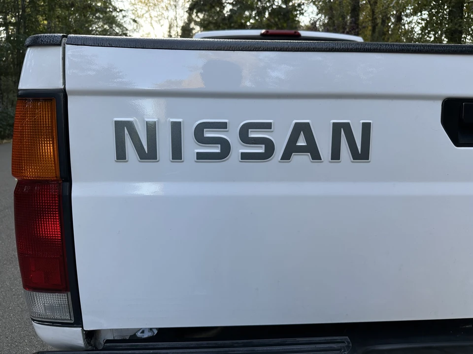 1997 Nissan Frontier 1st Gen - Image 20 of 31