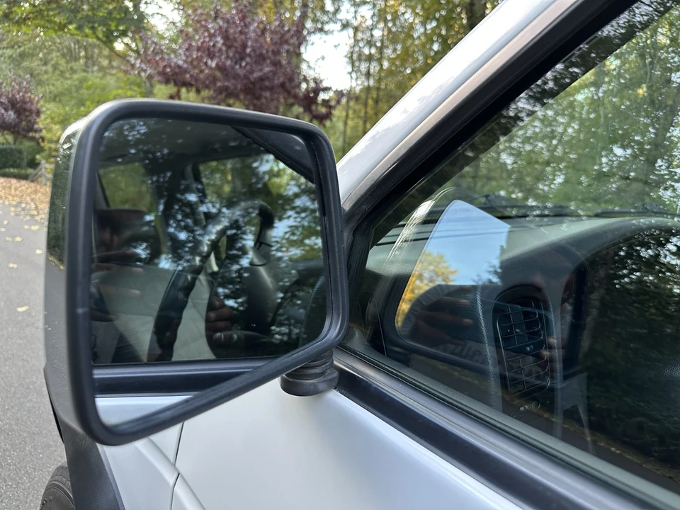 1997 Nissan Frontier 1st Gen - Image 16 of 31