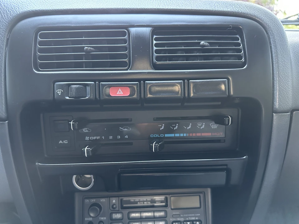 1997 Nissan Frontier 1st Gen - Image 30 of 31