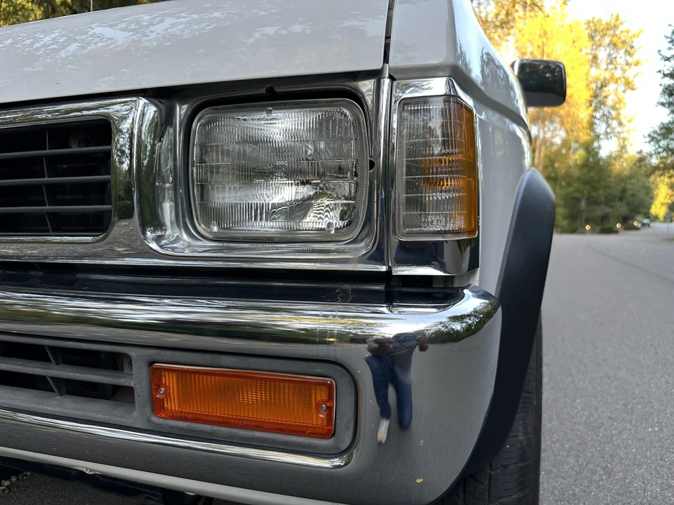 1997 Nissan Frontier 1st Gen - Image 13 of 31