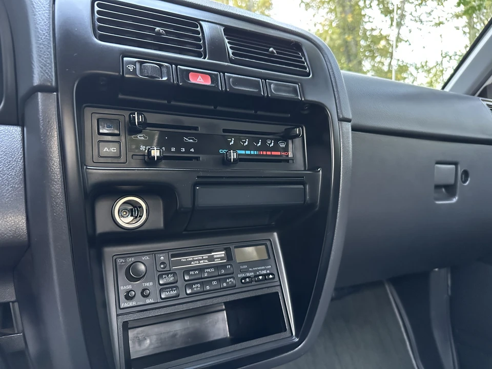 1997 Nissan Frontier 1st Gen - Image 31 of 31