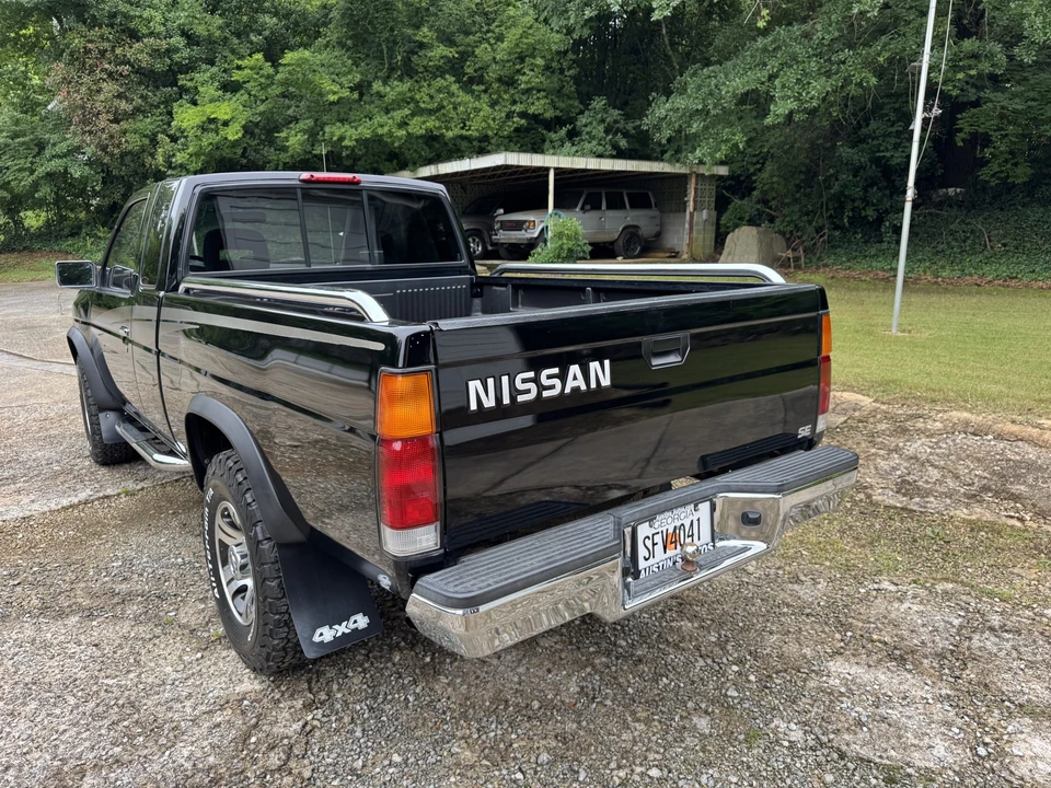 1997 Nissan Frontier 1st Gen - Image 6 of 31