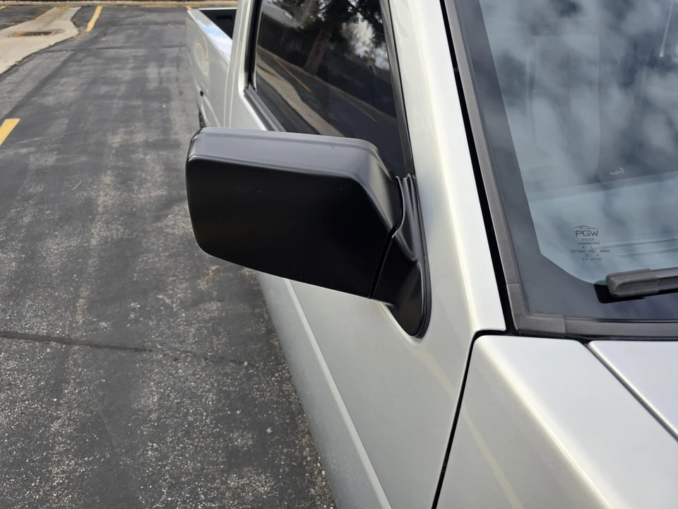 1997 Nissan Frontier 1st Gen - Image 28 of 31