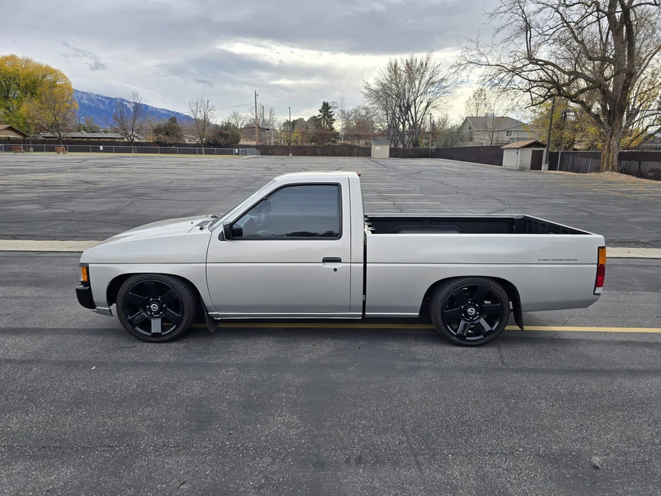 1997 Nissan Frontier 1st Gen - Image 14 of 31