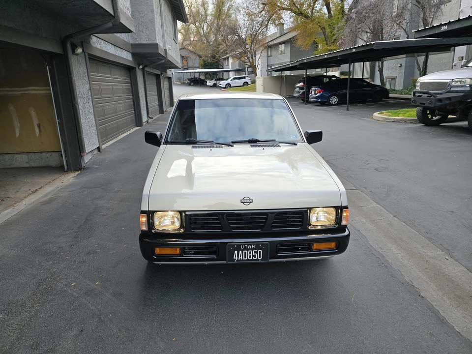 1997 Nissan Frontier 1st Gen - Image 4 of 31