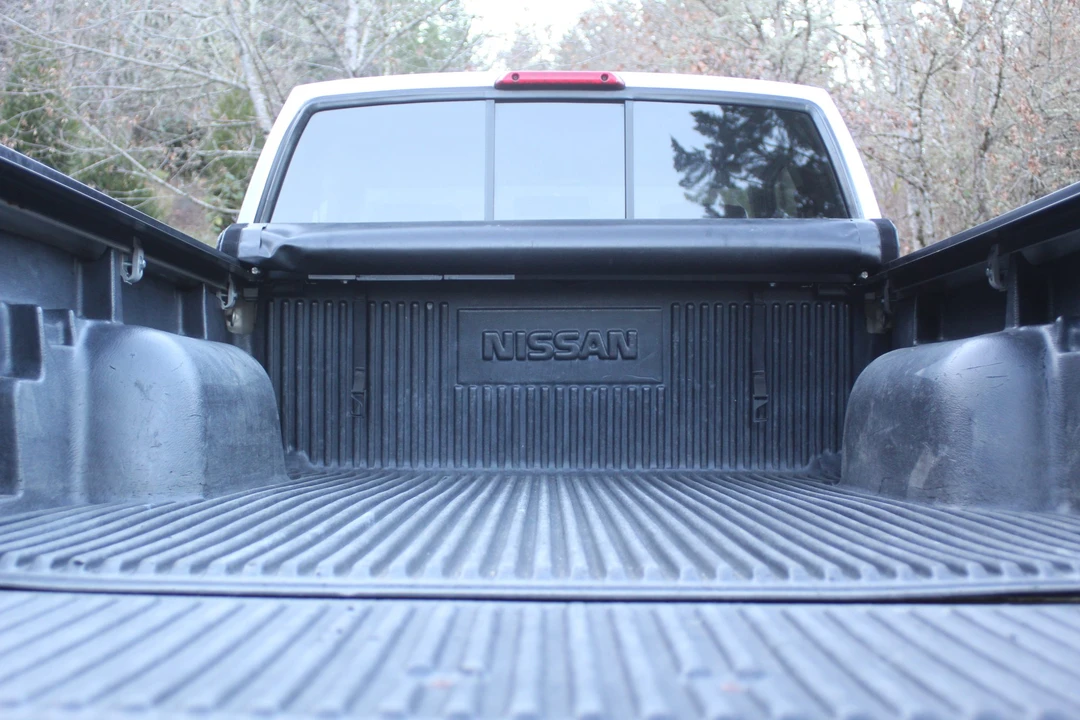1997 Nissan Frontier 1st Gen - Image 28 of 31