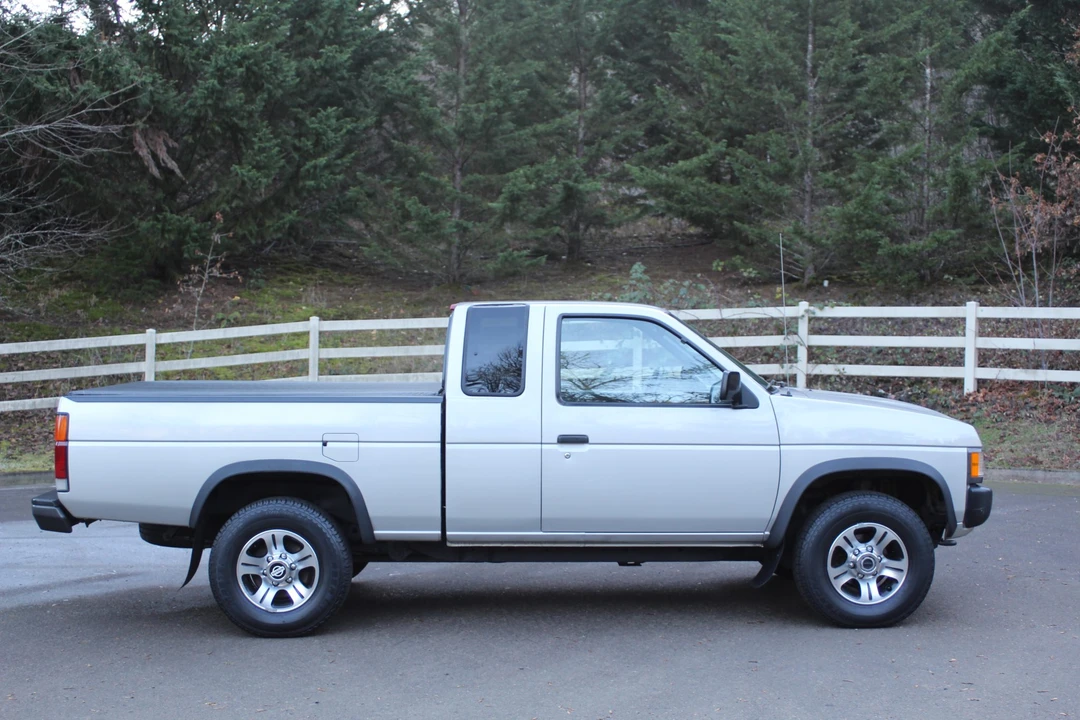 1997 Nissan Frontier 1st Gen - Image 13 of 31
