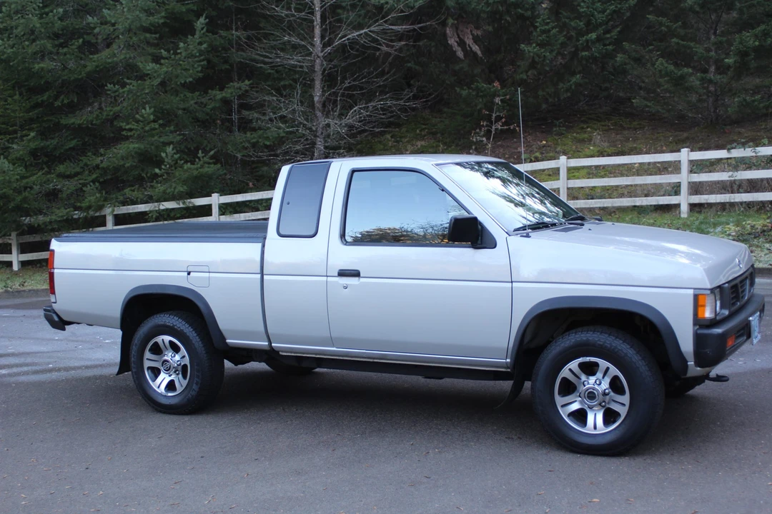 1997 Nissan Frontier 1st Gen - Image 14 of 31