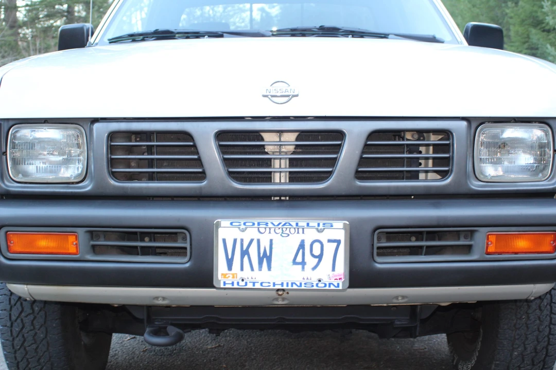1997 Nissan Frontier 1st Gen - Image 19 of 31