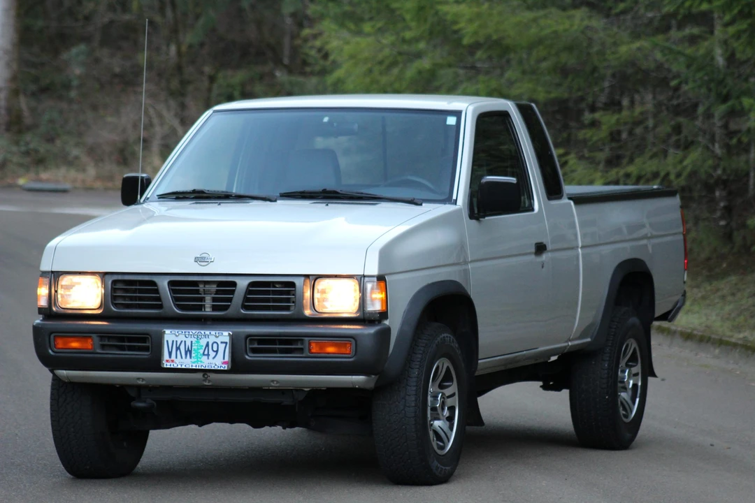 1997 Nissan Frontier 1st Gen - Image 4 of 31