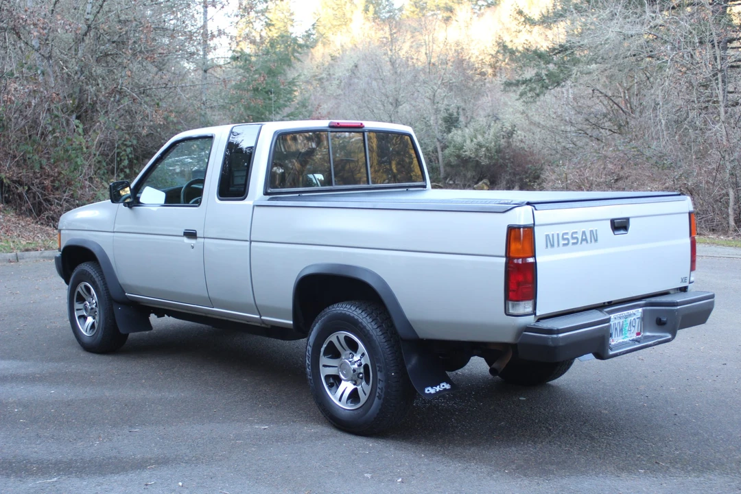 1997 Nissan Frontier 1st Gen - Image 8 of 31