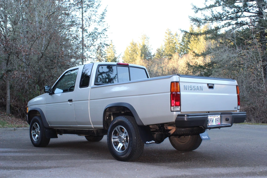 1997 Nissan Frontier 1st Gen - Image 9 of 31