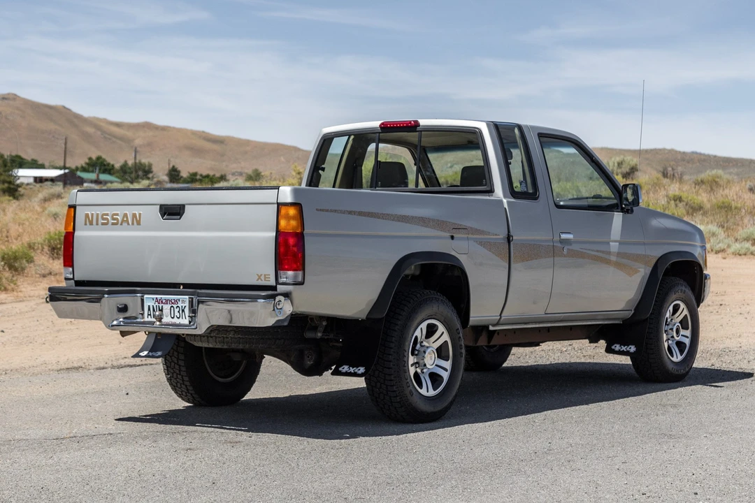 1997 Nissan Frontier 1st Gen - Image 5 of 31