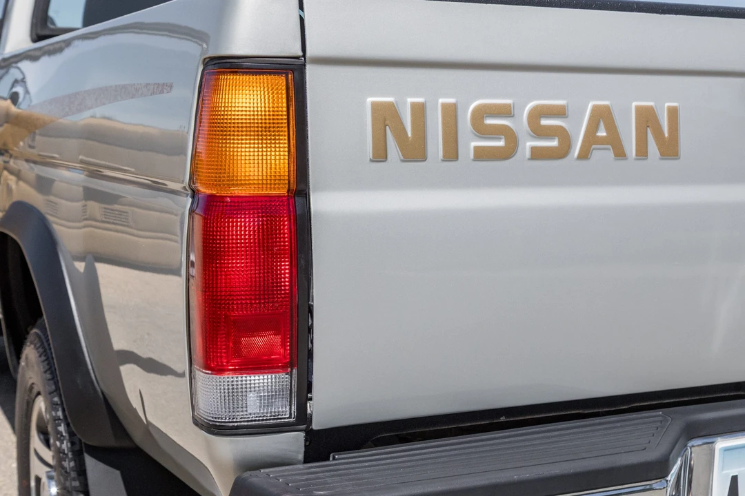 1997 Nissan Frontier 1st Gen - Image 16 of 31