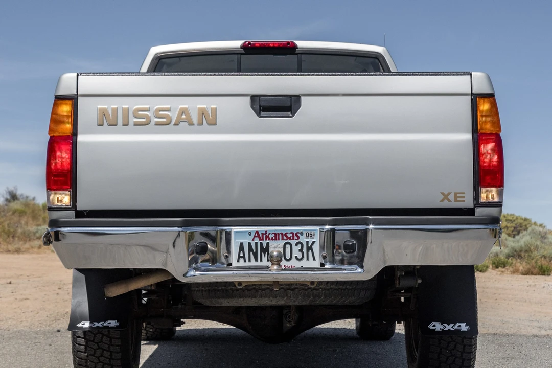 1997 Nissan Frontier 1st Gen - Image 15 of 31