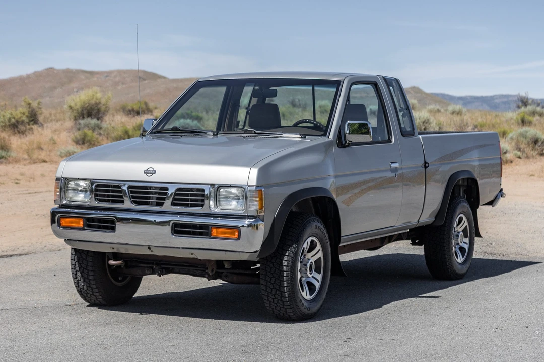 1997 Nissan Frontier 1st Gen - Image 2 of 31